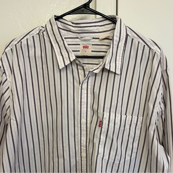 Levi's Classic One Pocket Men's XL Striped Button Down Shirt - White and Purple - Picture 9 of 12
